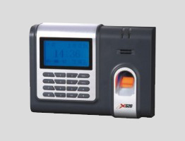 钢铁侠DK-680A车载行车记录仪